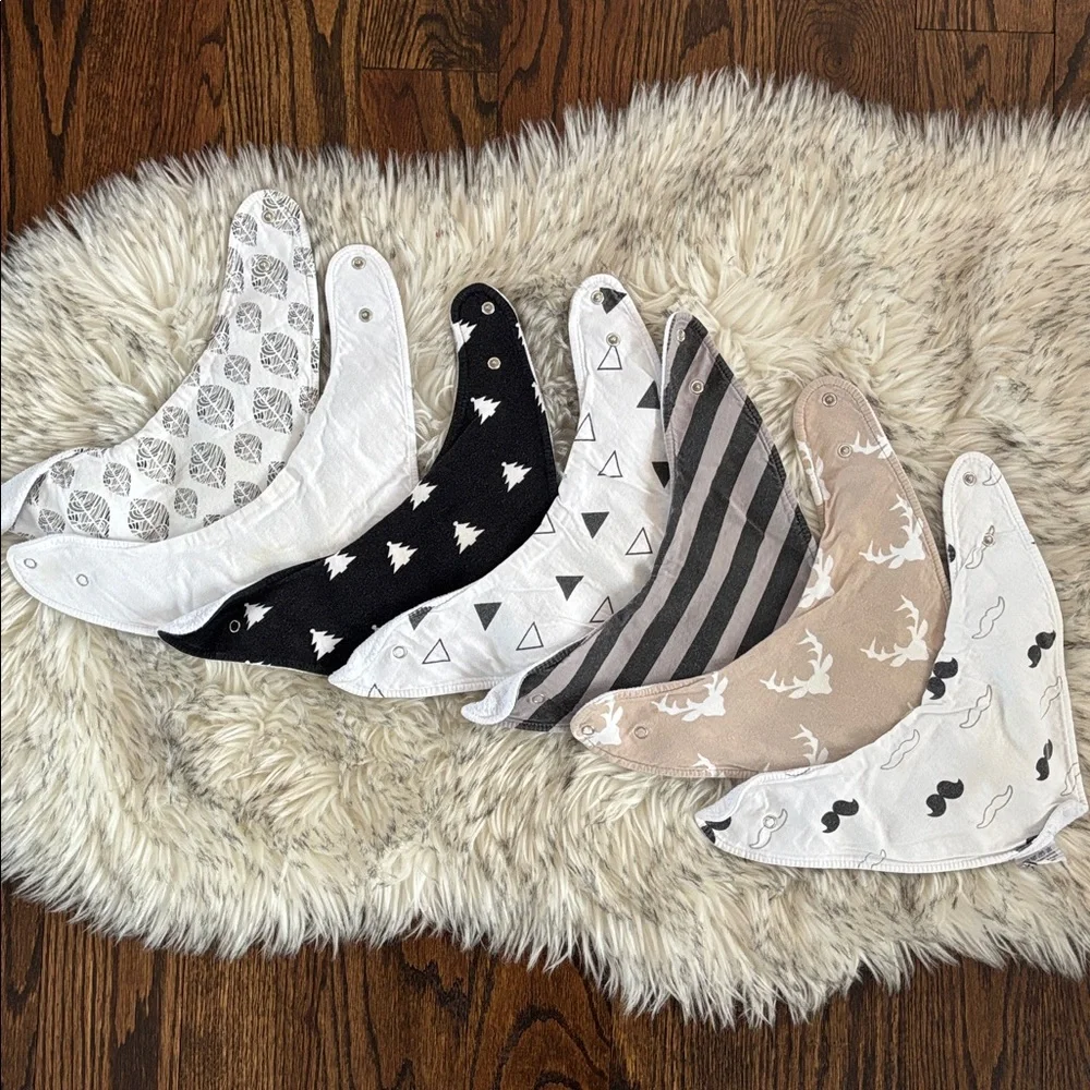 7 Assorted Patterned Baby Bandana Bibs